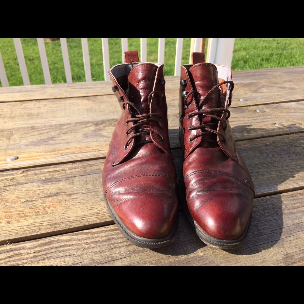 Low-rise Leather Boots